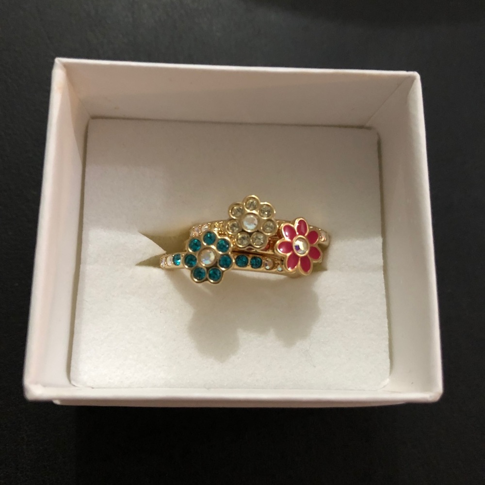 Lauren Conrad Stacking Flower Rings - Picture 4 of 9